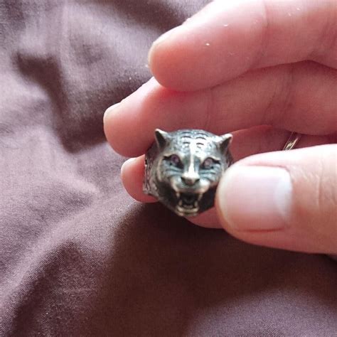 gucci garden feline head ring|gucci tote with cat.